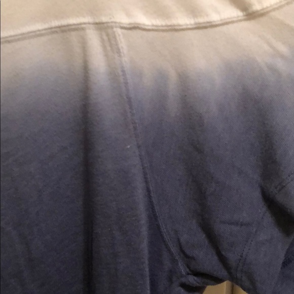 Forever 21 Ombré Tee! - Picture 2 of 4